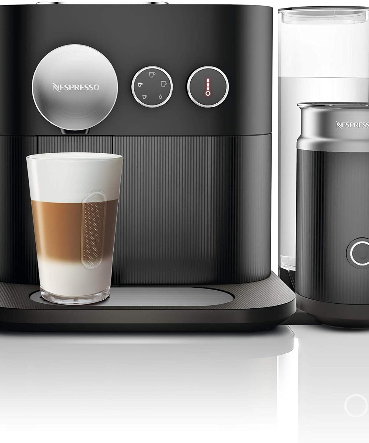 Nespresso expert & milk machine